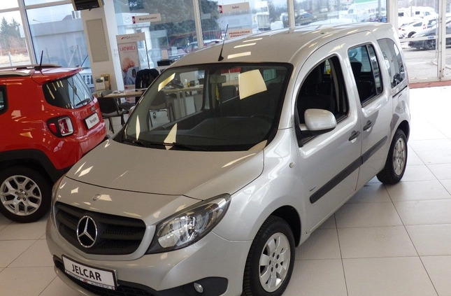 Mercedes-Benz Citan cena 36999 przebieg: 176055, rok produkcji 2015 z Pionki małe 211